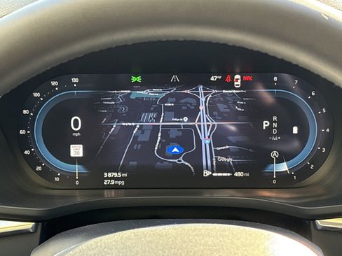 Used 2025 Volvo XC60 B5 Plus image 21