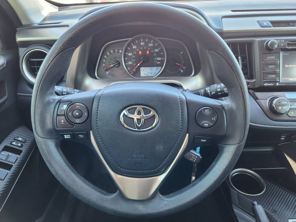 Used 2015 Toyota RAV4 XLE FWD image 16