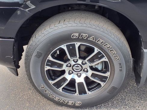 Certified 2021 Nissan Titan SV w/ SV Convenience Package image 14