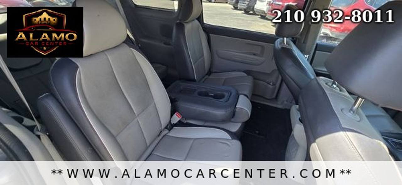 Used 2017 Kia Sedona LX w/ LX Essentials Premium Package FWD image 21