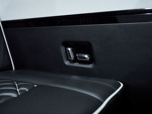 Used 2017 Mercedes-Benz Sprinter 3500 image 74