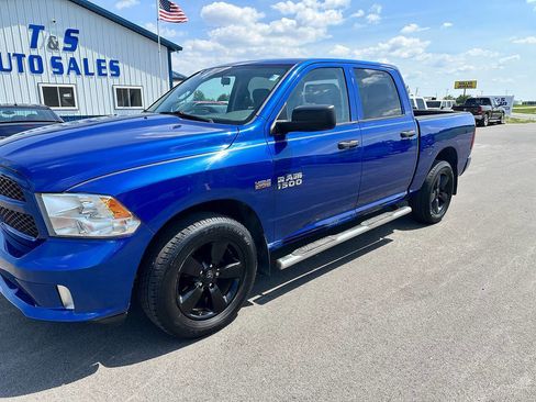 Used 2014 RAM 1500 Express AWD/4WD image 2