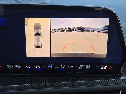 New 2026 Chevrolet Traverse High Country FWD image 9