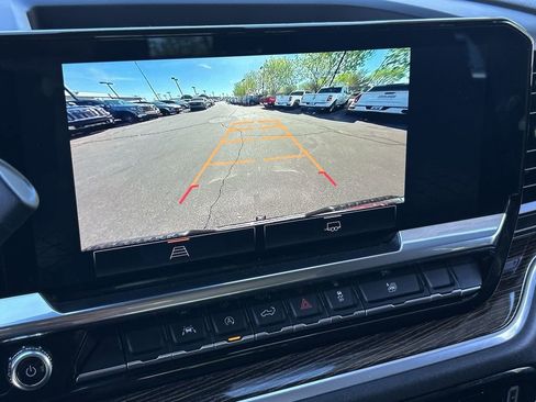 Used 2022 GMC Sierra 1500 SLE image 15