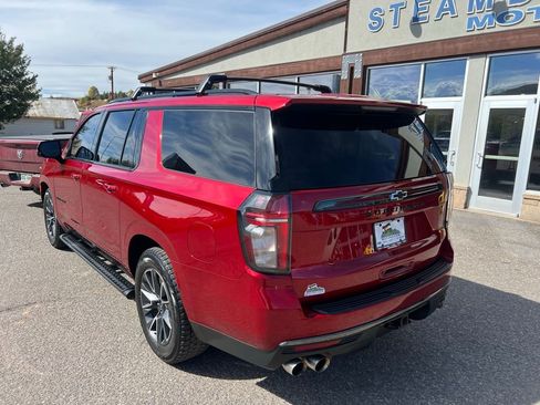 Used 2022 Chevrolet Suburban Z71 w/ Z71 Off-Road Package image 3