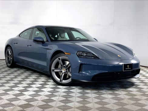 Used 2025 Porsche Taycan AWD/4WD image 7