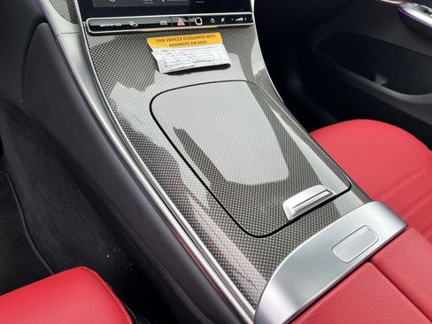 Used 2024 Mercedes-Benz GLC 43 AMG 4MATIC image 28