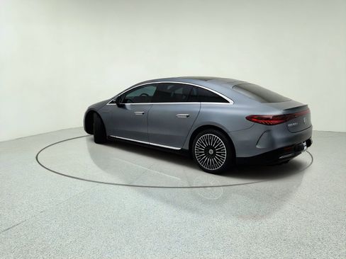 Used 2022 Mercedes-Benz EQS 450+ Sedan image 12