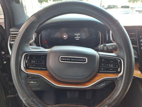 Used 2023 Jeep Grand Wagoneer Series III AWD/4WD image 22