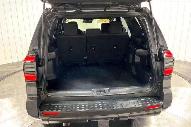 Certified 2025 Toyota 4Runner SR5 AWD/4WD image 39