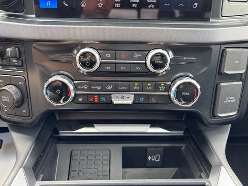 Used 2025 Ford F250 Platinum w/ FX4 Off-Road Package AWD/4WD image 25