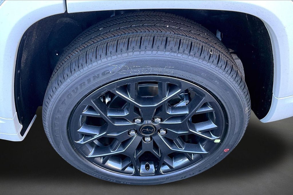 New 2027 Jeep Grand Cherokee Summit AWD/4WD image 15