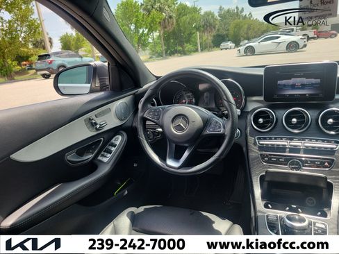 Used 2018 Mercedes-Benz C 300 4MATIC Sedan image 19