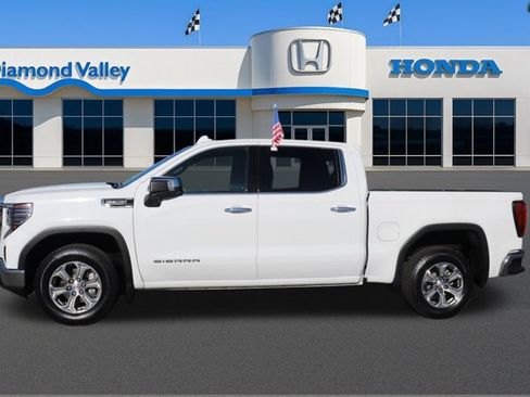 Used 2024 GMC Sierra 1500 SLT image 8