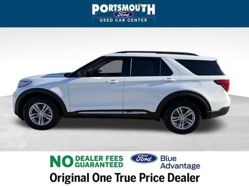 Used 2022 Ford Explorer XLT w/ Equipment Group 202A image 2