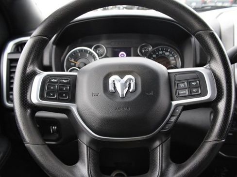 Used 2021 RAM 3500 Big Horn image 21