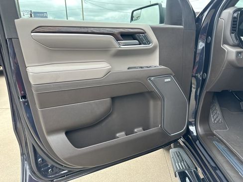 Used 2024 GMC Sierra 1500 SLT w/ SLT Premium Package AWD/4WD image 25