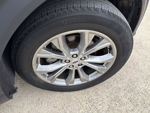 Certified 2023 Ford Explorer Limited image 16