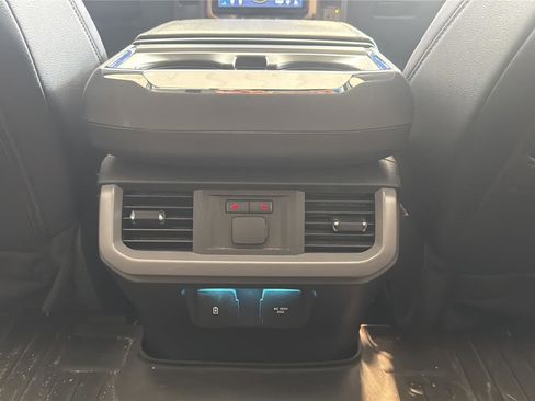 Used 2024 Ford F150 Lightning Lariat image 23