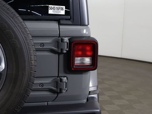 Used 2021 Jeep Wrangler Unlimited Sahara w/ Uconnect 4C Nav & Sound Group image 13