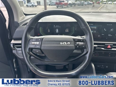 Used 2026 Kia Sportage LX FWD image 13