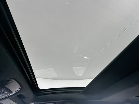 Used 2024 Alfa Romeo Giulia Veloce image 21