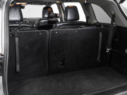 Used 2019 Toyota Highlander XLE image 38