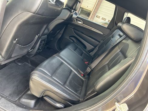 Used 2015 Jeep Grand Cherokee Limited w/ Trailer Tow Group IV AWD/4WD image 27