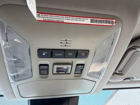 Used 2022 Toyota RAV4 XLE Premium FWD image 19