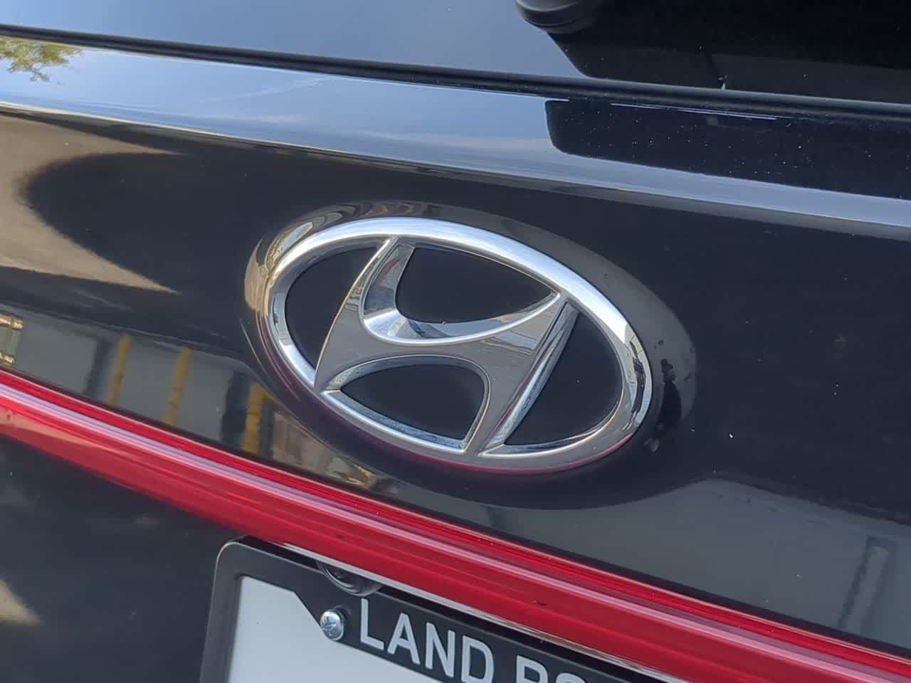 Used 2023 Hyundai Santa Fe Calligraphy FWD image 12