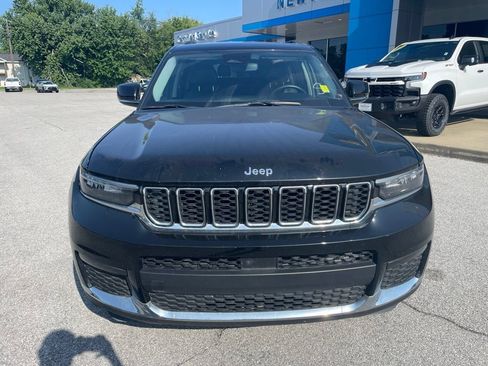 Used 2022 Jeep Grand Cherokee L Limited AWD/4WD image 2