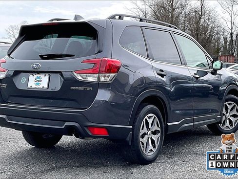 Certified 2023 Subaru Forester Premium image 14