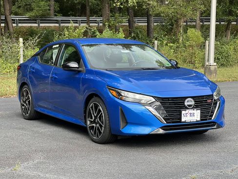 Used 2024 Nissan Sentra SR image 1