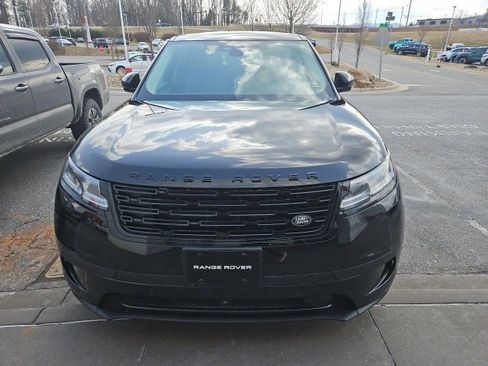Used 2025 Land Rover Range Rover Velar S image 4