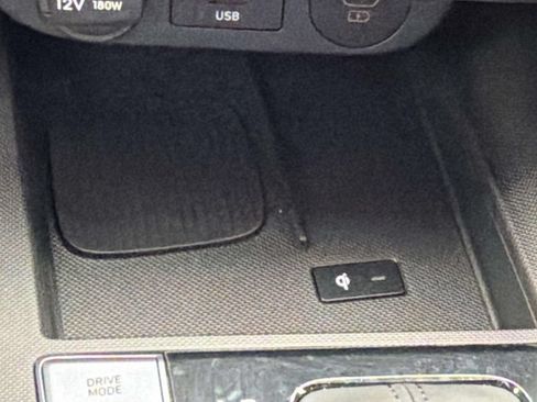 Used 2025 Hyundai Elantra Sport FWD image 16