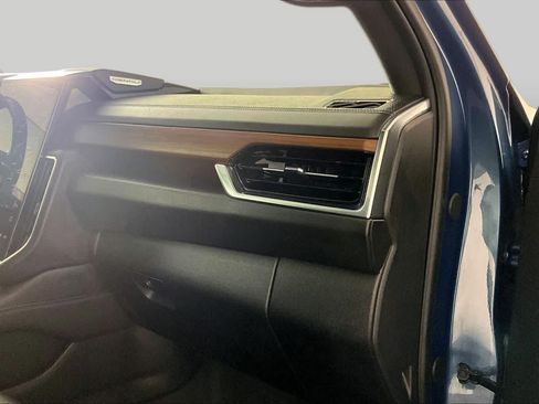 Used 2025 GMC Yukon Denali w/ Sun & Power Step Package RWD image 17