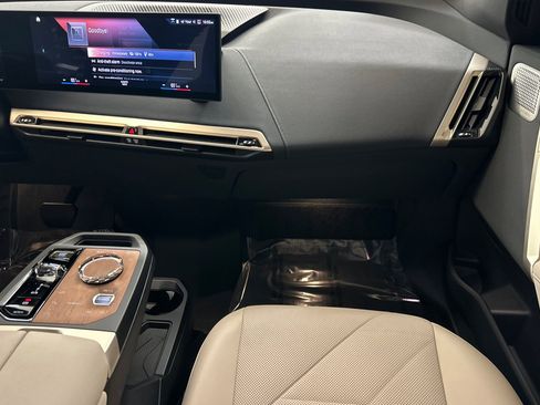 Certified 2023 BMW iX M60 w/ Executive Package AWD/4WD image 29