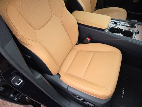 Certified 2024 Lexus RX 350 Premium w/ Accessory Package (Z1) image 16