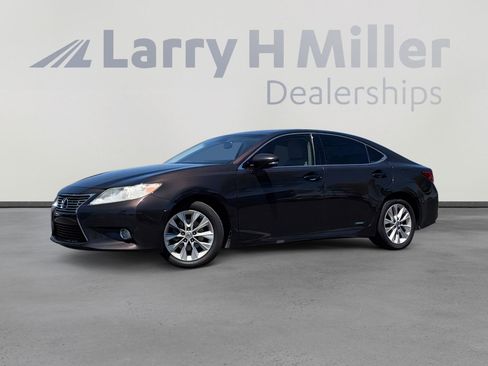 Used 2013 Lexus ES 300h w/ Luxury Pkg FWD image 1
