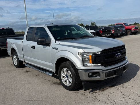 Used 2018 Ford F150 XL w/ Equipment Group 101A Mid RWD image 2