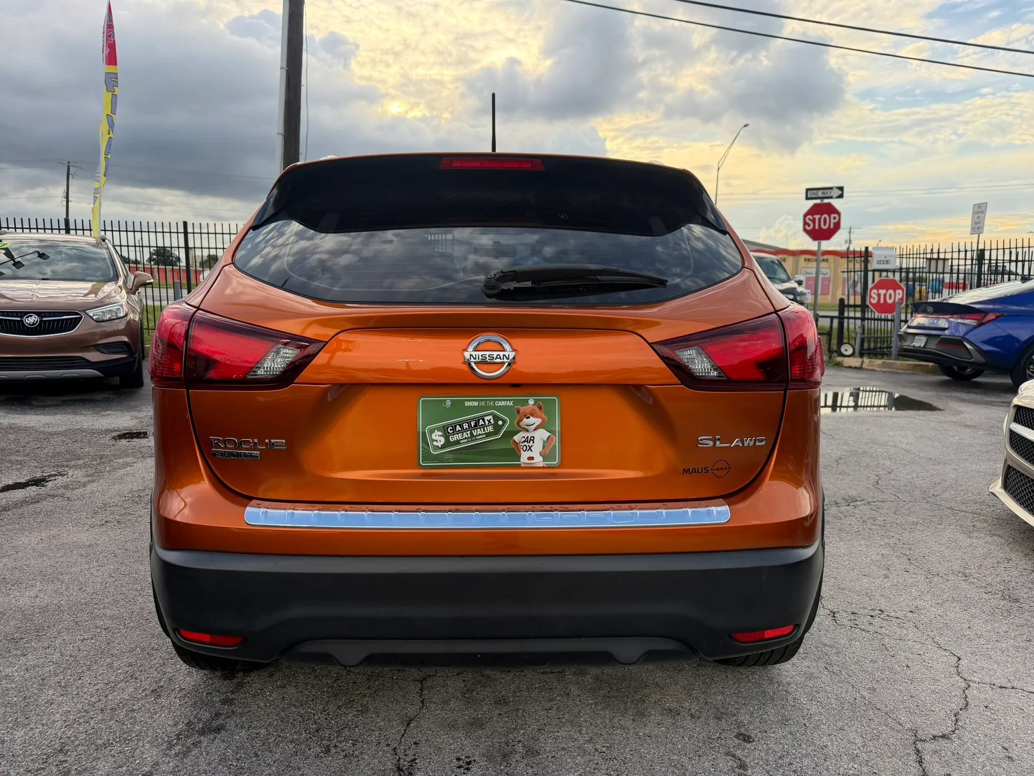 Used 2017 Nissan Rogue Sport SL AWD/4WD image 5