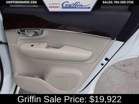 Used 2018 Volvo XC90 T6 Momentum w/ Convenience Package AWD/4WD image 42