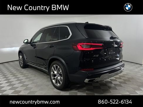 Used 2021 BMW X5 xDrive40i w/ Premium Package image 5