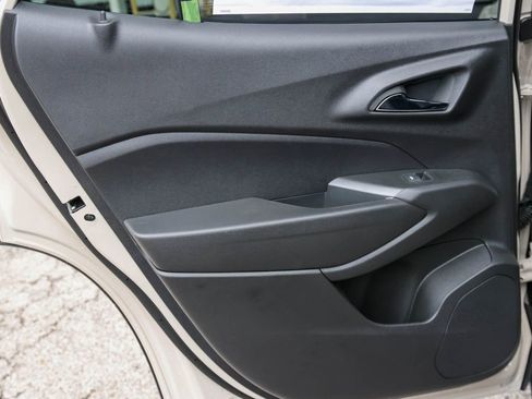 New 2026 Chevrolet Trax ACTIV FWD image 11