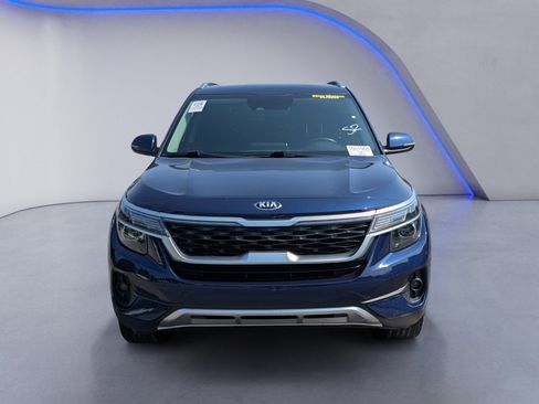 Used 2021 Kia Seltos EX AWD/4WD image 3