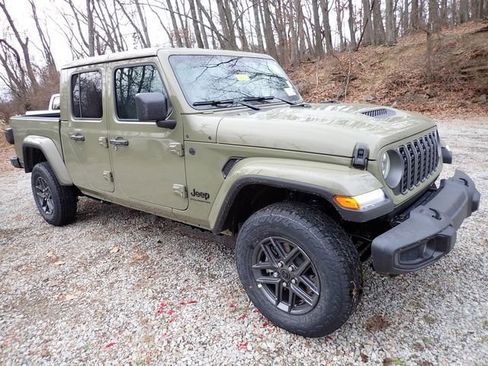New 2026 Jeep Gladiator Sport AWD/4WD image 9