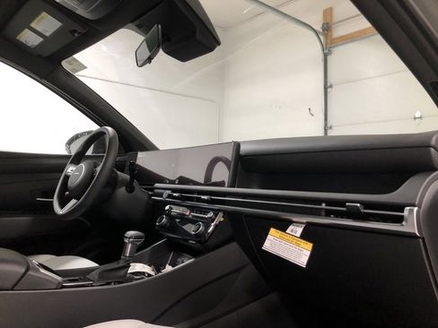 New 2025 Hyundai Santa Cruz SEL image 13