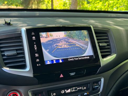 Used 2020 Honda Ridgeline Sport image 37