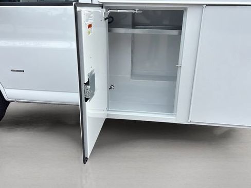 New 2025 Chevrolet Express 3500 w/ Power Convenience Package image 15