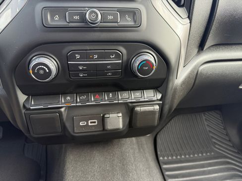 Used 2022 Chevrolet Silverado 1500 Custom RWD image 13